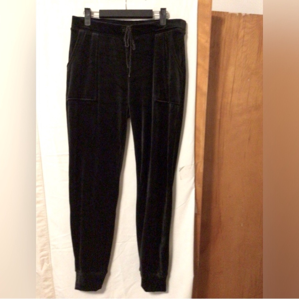 HOUSE OF HARLOW 1960 SZ M Velvet Joggers